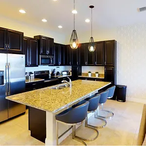 Holiday home Festival 4 Bedroom Vacation Townhome With Pool 1725, Davenport